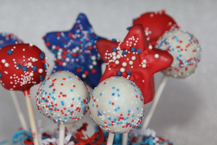 Cake Pop Recipe - Red, White and Blue Cake Pops